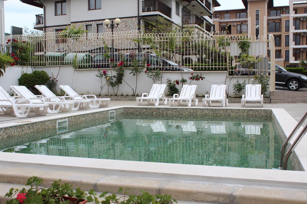 Panorama South Aparthotel Свети Влас Екстериор снимка